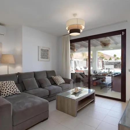 Yanira By Villa Playa Blanca (Lanzarote)