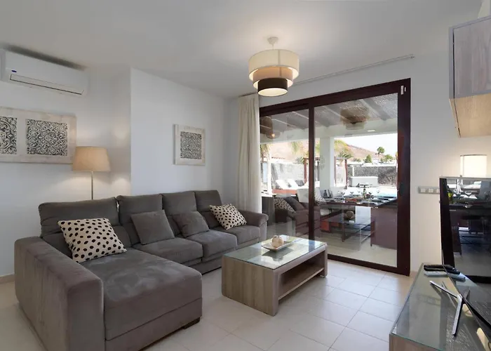 Yanira By Villa Playa Blanca (Lanzarote)